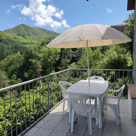 Дом отдыха La Casa Del Girasole Piazza al Serchio